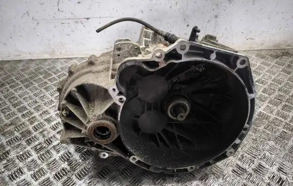 Volvo V60 Manual 5 speed gearbox