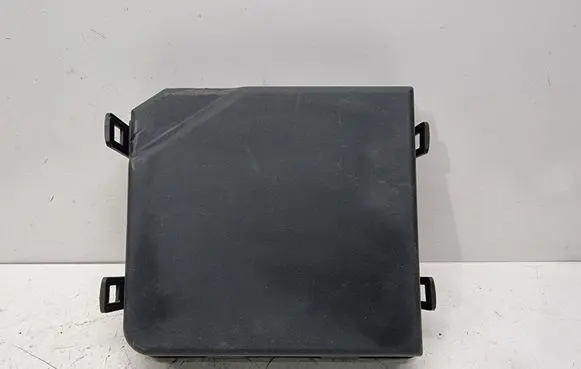 Nissan Qashqai Fuse box cover 284B94BA0B