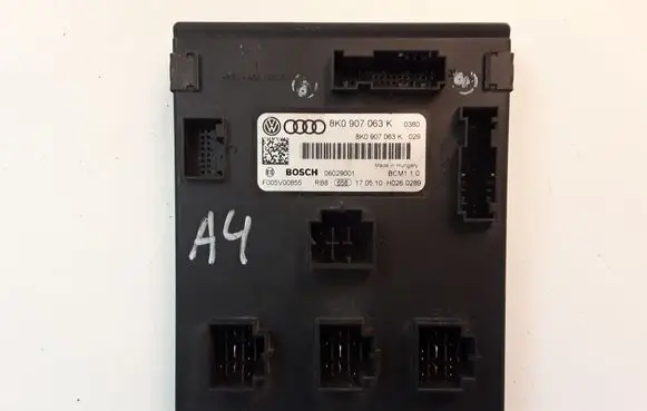 Audi A4 S4 B8 8K Comfort/convenience module 8K0907063K