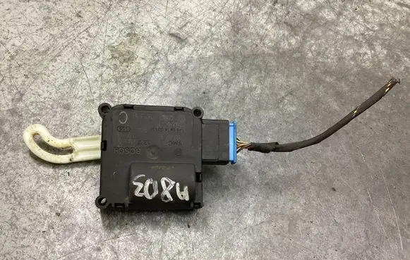Audi A8 S8 D3 4E Air flap motor/actuator 0132801369 4F0820511B CZ1168803710