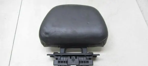 Volvo V60 Rear seat headrest 