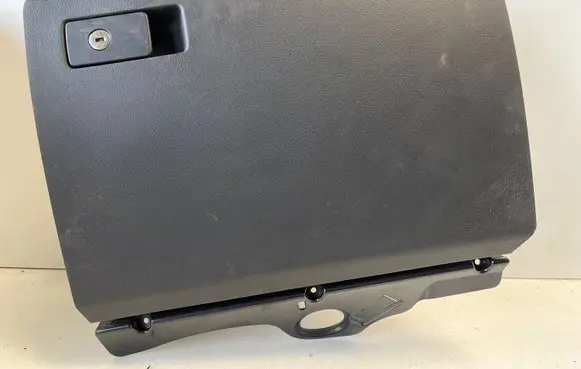 Volkswagen PASSAT B7 Glove box 3c1857097