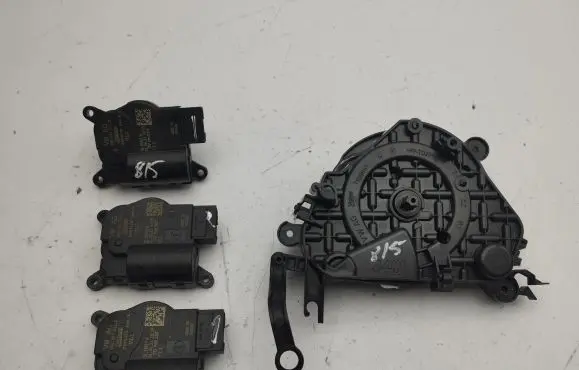 Audi A1 Air flap motor/actuator 2Q0907511E 2Q0907511D