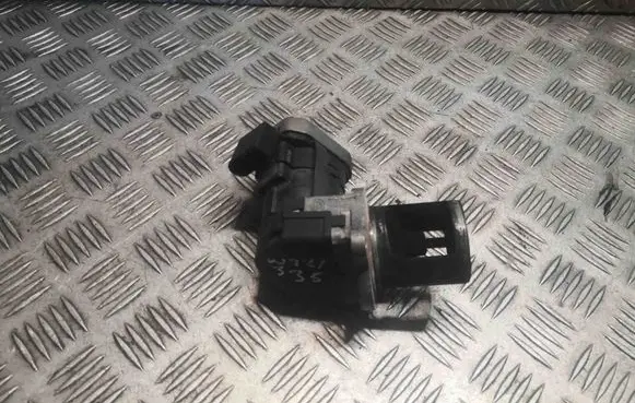 Mercedes-Benz S W221 EGR valve 6421400860 A6421400860