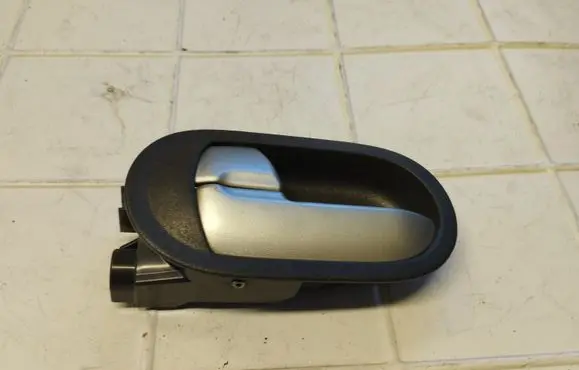 Mitsubishi Colt Rear door interior handle