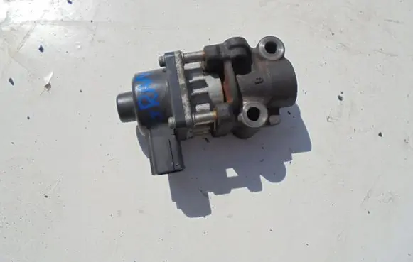 Suzuki Grand Vitara II EGR valve
