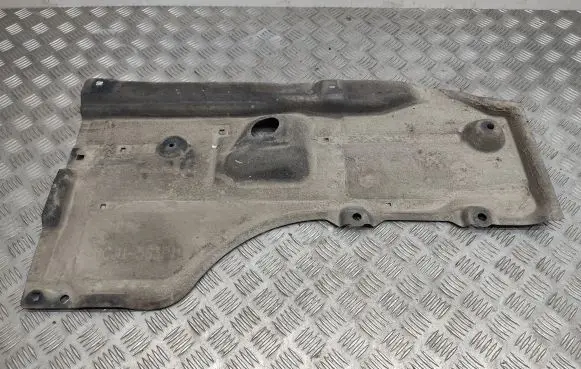 Rear underbody cover/under tray