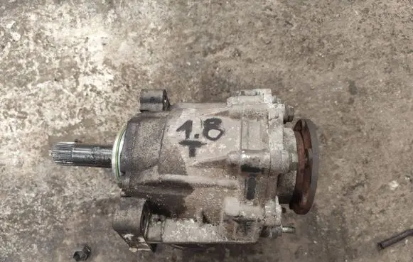Audi TT Mk1 Gearbox transfer box case 02M409053