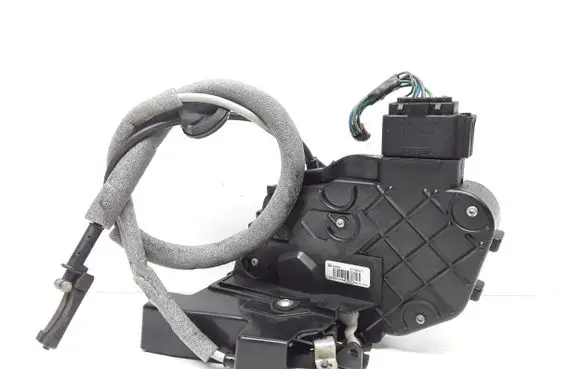 Volvo XC60 Front door lock 30799301