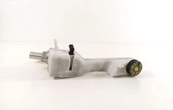 BMW 2 F46 Master brake cylinder 6868997