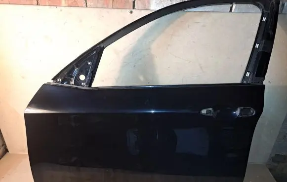 BMW X6 M Front door
