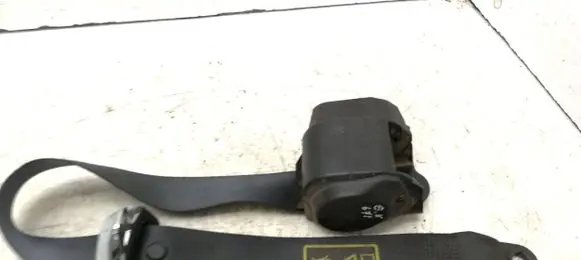 Nissan Micra Rear seatbelt 888456F810 045004
