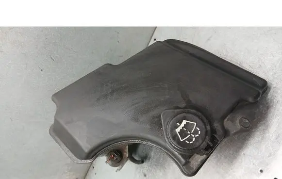 BMW 3 E46 Windshield washer fluid reservoir/tank 61667