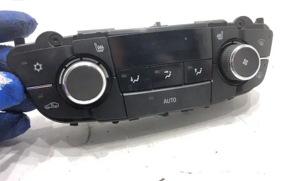 Opel Insignia A Interior fan control switch 13273096