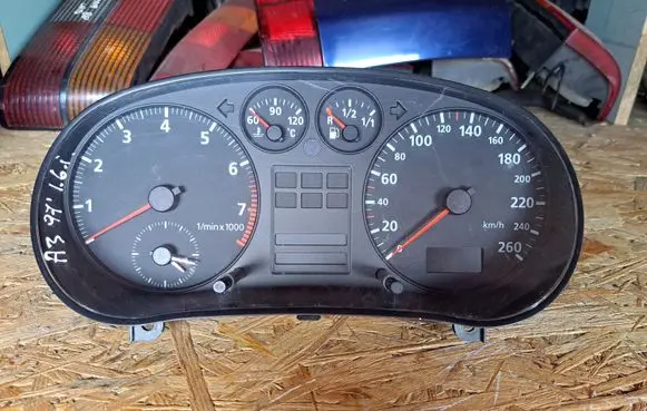 Audi A3 S3 8L Speedometer (instrument cluster) 8L0919860A 110008778002