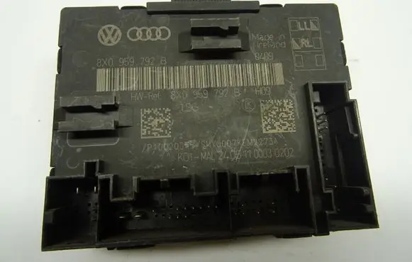 Audi A1 Door control unit/module 8X0959792B