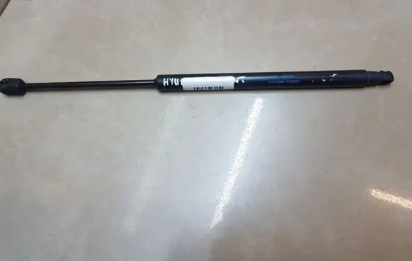 Hyundai Santa Fe Front bonnet/hood damper/strut 8116126021