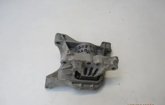 Peugeot 308 Engine mount vacuum valve 