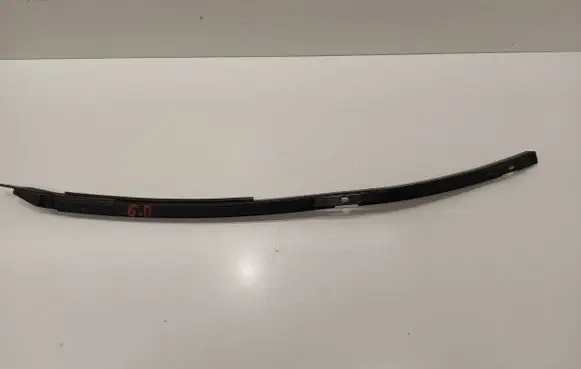 Volkswagen PASSAT B6 Rear door windshield rail 3C9839066A