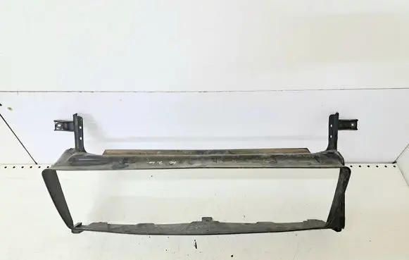 Volvo V50 Intercooler air channel guide 