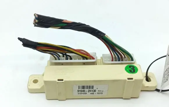 Hyundai i40 Door central lock control unit/module 919402H130