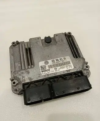 Volkswagen Jetta V Engine control unit/module 03G906021KH 1039S16960 0281013226