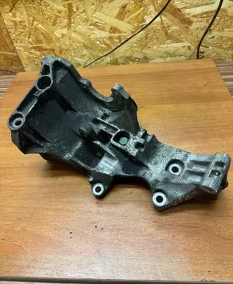 Audi A6 S6 C6 4F Generator/alternator bracket 03G903143D