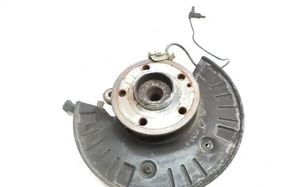 Mercedes-Benz Vito Viano W639 Front wheel hub