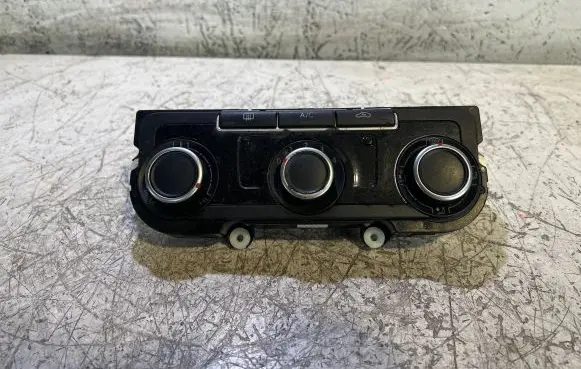Volkswagen Touran II Climate control unit 7N0907426BT 5HB01129220