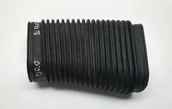 BMW 3 E46 Air intake duct part 2247406 13712247406