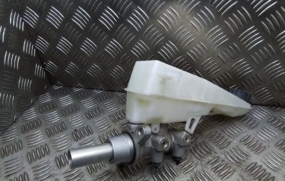 Peugeot Traveller Master brake cylinder 9805232280