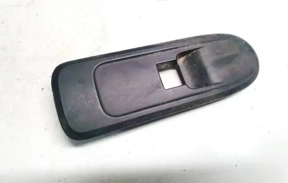 Peugeot 508 Front door window switch trim 09299hzd 09366