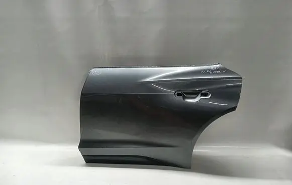 Audi E-tron GT Rear door