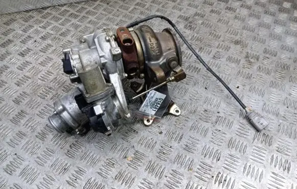 Volkswagen PASSAT CC Turbo 06K145722L