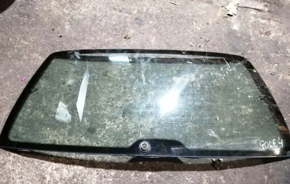 Volkswagen Golf IV Rear windscreen/windshield window 1J9845051