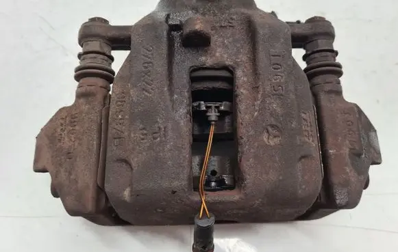 Mercedes-Benz A W169 Front brake caliper