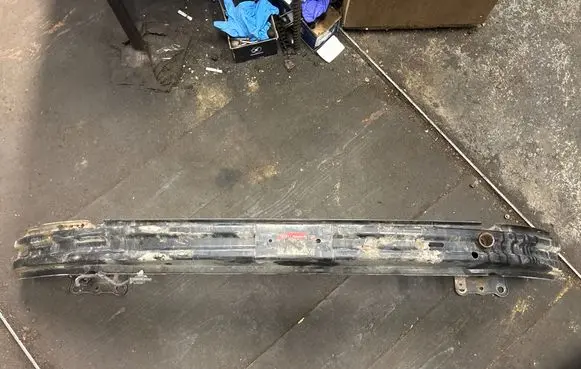 KIA Sportage Front bumper cross member