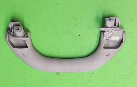 Volkswagen Jetta V A set of handles for the ceiling 