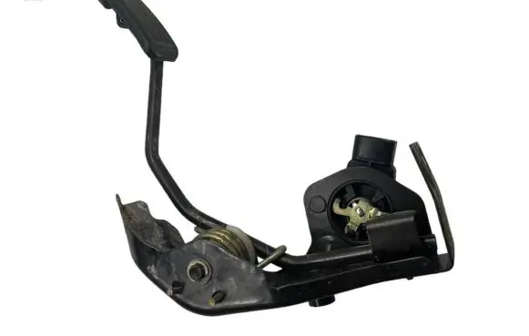 Toyota Avensis T250 Accelerator throttle pedal 7811135030