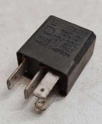Opel Zafira A Other relay 24432680 70221 12V20A