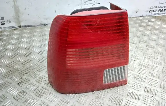 Volkswagen PASSAT B5 Rear/tail lights 3B5945095F