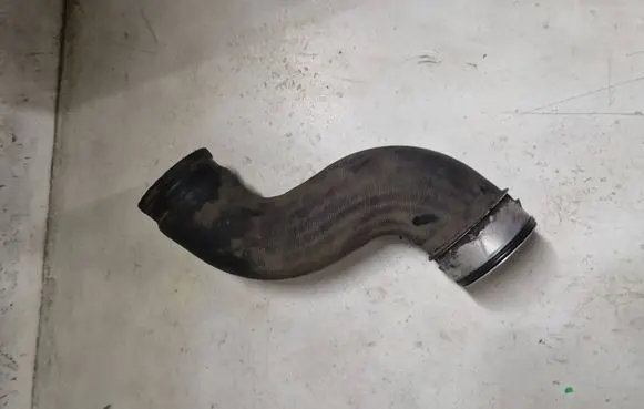 Mercedes-Benz Vito Viano W639 Intercooler hose/pipe