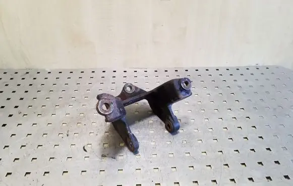 Honda CR-V Gearbox mounting bracket