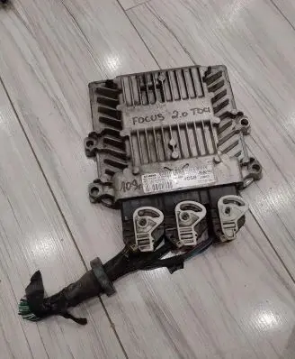 Ford Focus Engine control unit/module ECU 6M51-12A650-HB