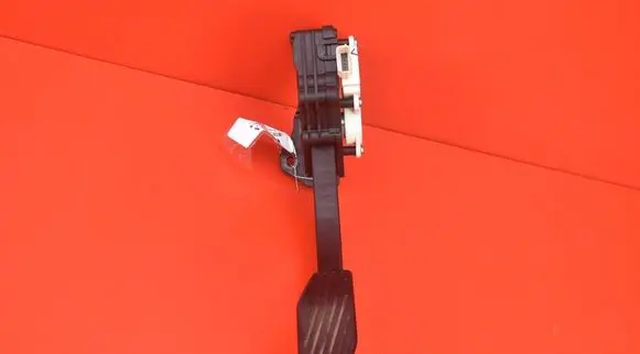 Opel Karl Accelerator throttle pedal 95352200