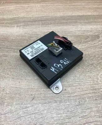 Mercedes-Benz E W211 SAM control unit 2115452132