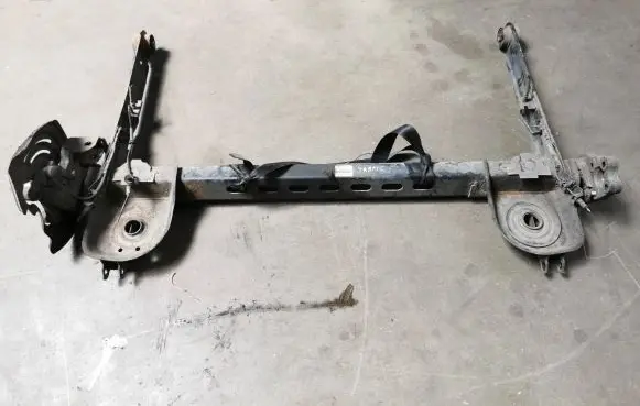 Renault Trafic II (X83) Rear axle beam 8200267979 93851576