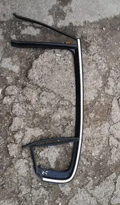 Volkswagen PASSAT B7 Rear door window/glass frame 3ae845211