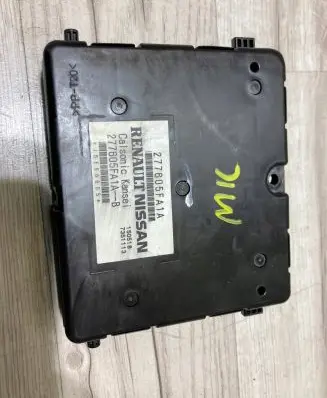 Nissan Micra K14 Air conditioner control unit module 277605FA1A