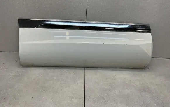 Volkswagen Touareg II Rear door trim (molding) 7P6854950C